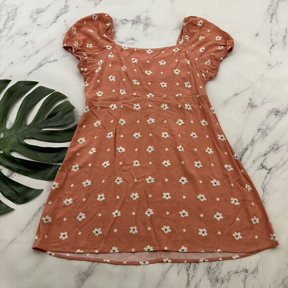 O'Neill Womens Floral Mini Dress Size M Peach Pink Daisy Puff Sleeve Smocked - Picture 1 of 10